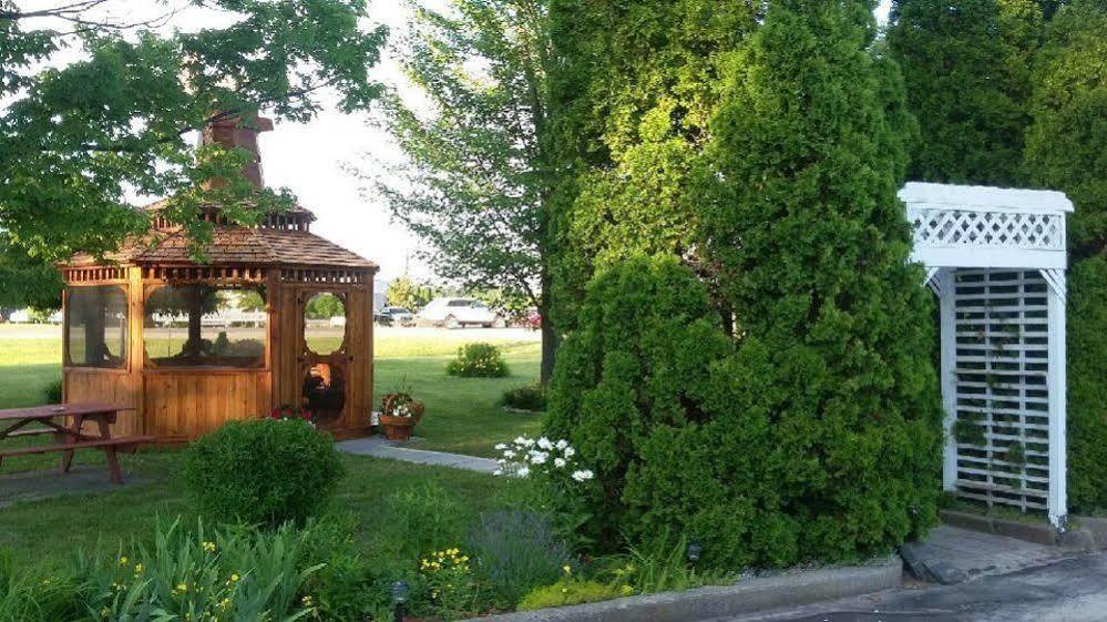 Silver Motel Chatham-Kent Екстер'єр фото